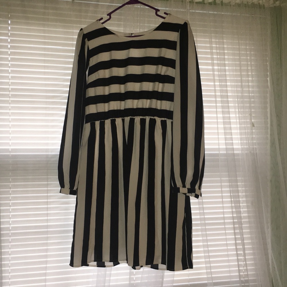 Long sleeve dress